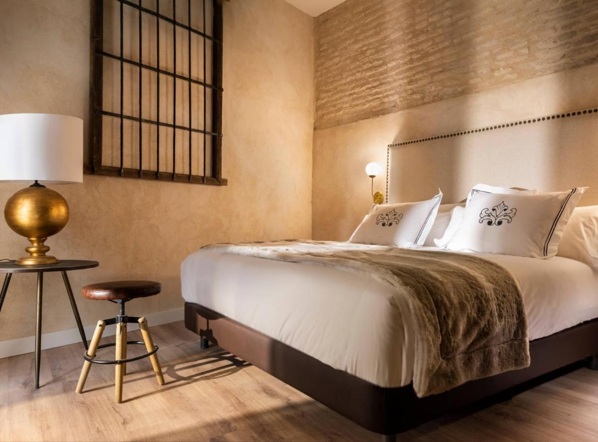 Casa Sevilla 1855 Suites By Epoca מראה חיצוני תמונה